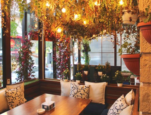 Tammouz Restaurant & Cafe