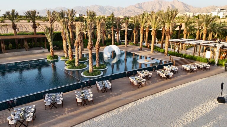 Outdoor wedding around the pool at Hyatt regency Aqaba
