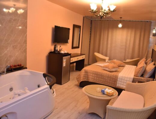 Al-Nahr Al-Khaled Hotel