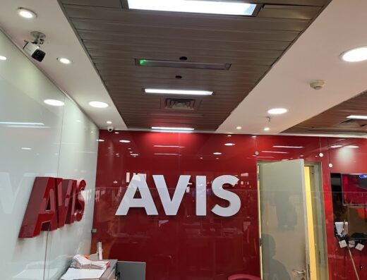 Avis