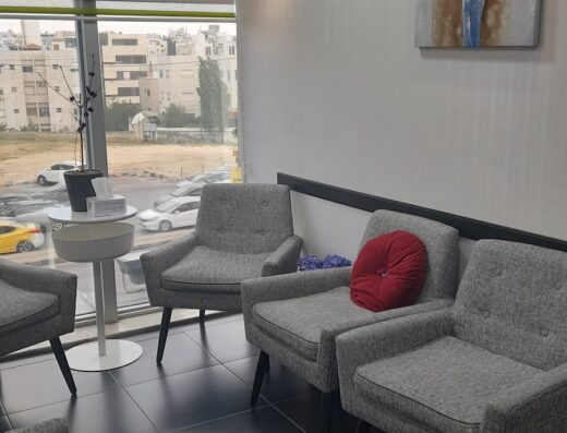 ProCare Dental Clinics عيادات الدكتور وائل رمضان أفضل طبيب أسنان في عمان