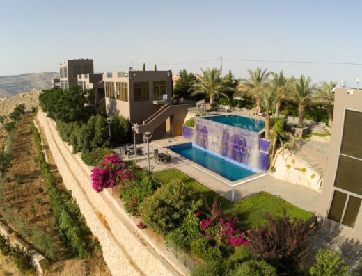 Mountain Pool Suites