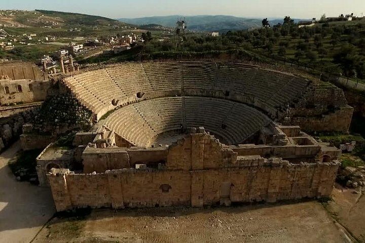 weather in jerash jordan, its cold in winter and take extra jacket